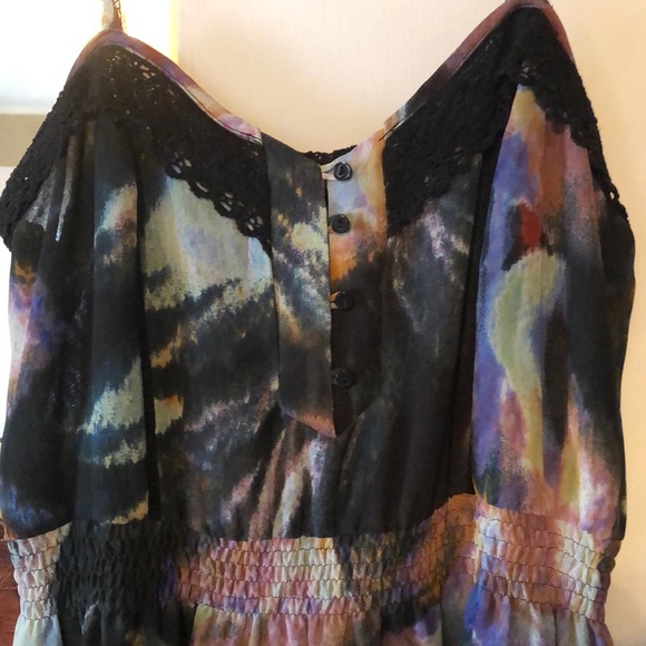 Pattern dress - Picture 2 of 4